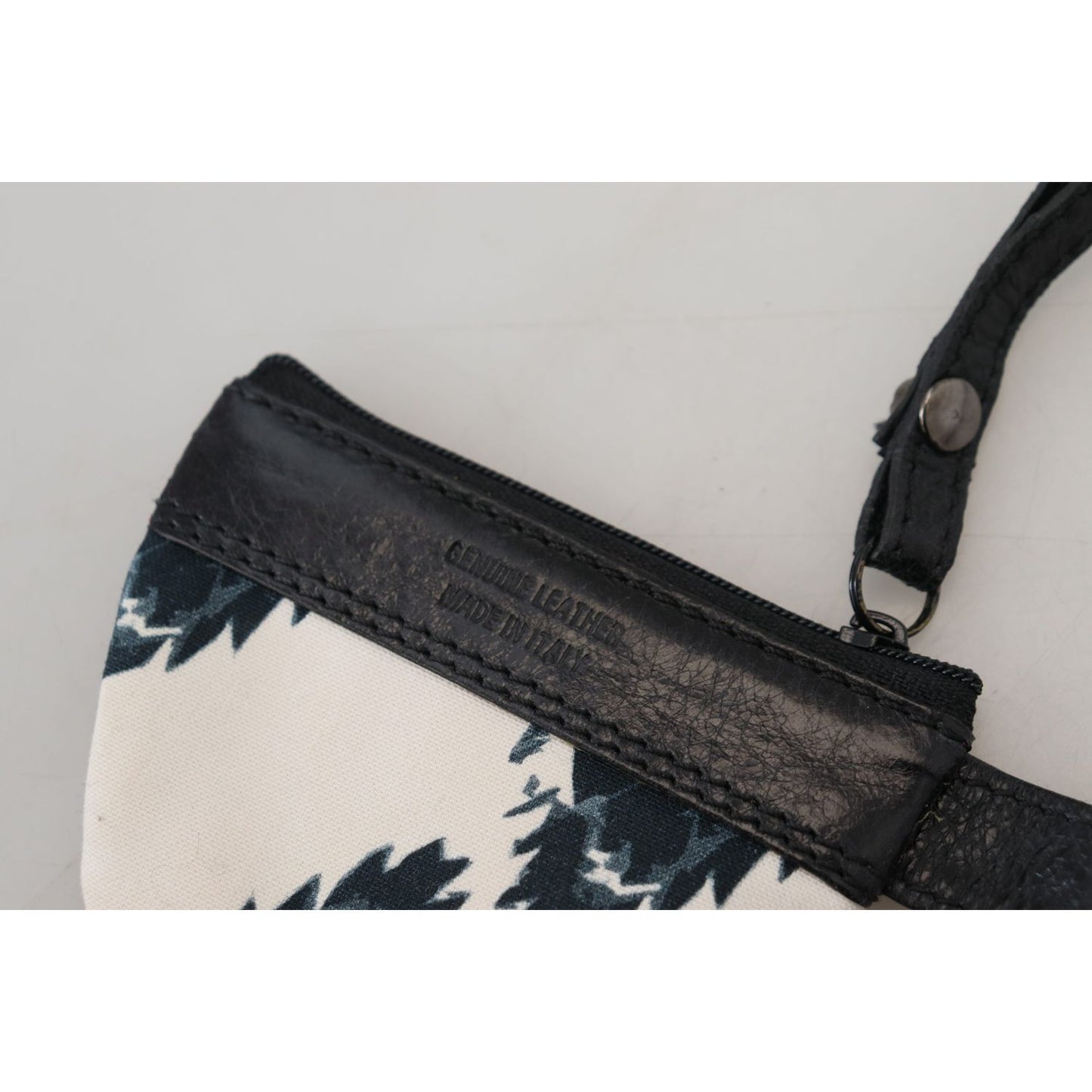 Costume National White Genuine Leather Coin Purse Strap Wallet SMY101041