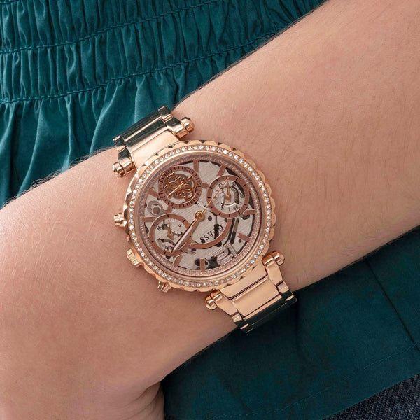 GUESS 型号 SOLSTICE
