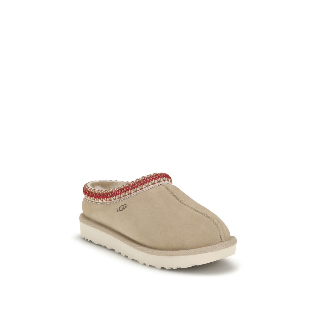 UGG Beige Calf Leather Bos Taurus Mules 1728,72470364320,Beige,EU36/US6,EU37/US7,EU38/US8,EU39/US9,EU40/US10,EU41/US11,EU42/US12,Flats - Shoes,Mules - Flats - Shoes,New with tags,Shoes,UGG,Women