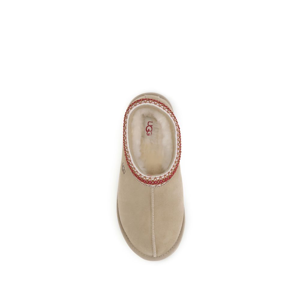 UGG Beige Calf Leather Bos Taurus Mules 1728,72470364320,Beige,EU36/US6,EU37/US7,EU38/US8,EU39/US9,EU40/US10,EU41/US11,EU42/US12,Flats - Shoes,Mules - Flats - Shoes,New with tags,Shoes,UGG,Women