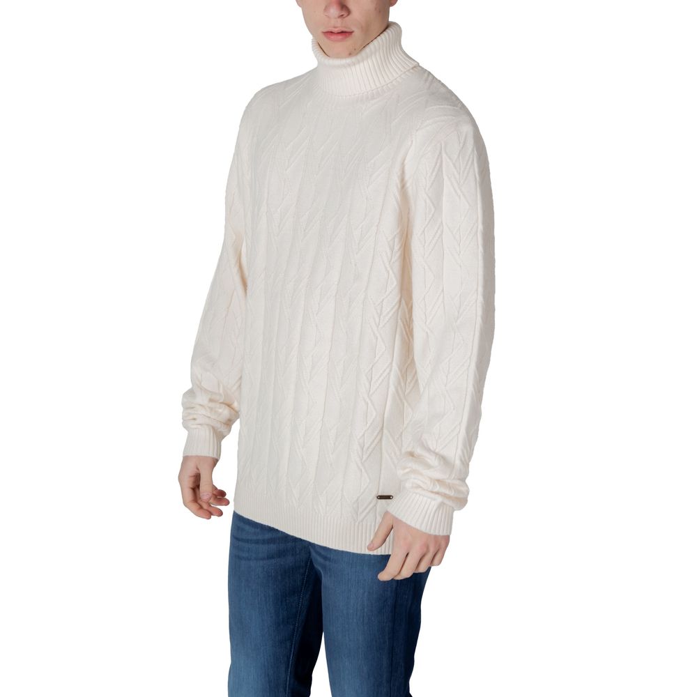 In My Hood Cream Polyester Turtleneck