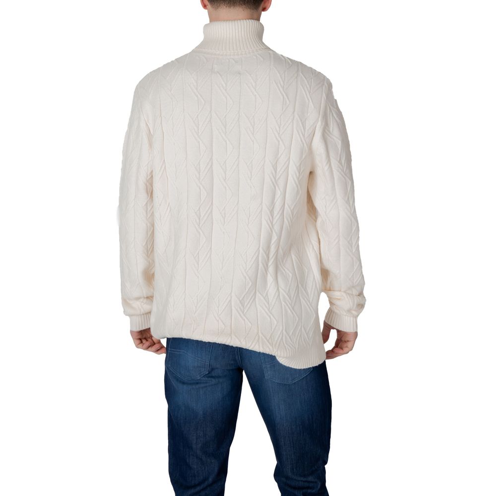 In My Hood Cream Polyester Turtleneck