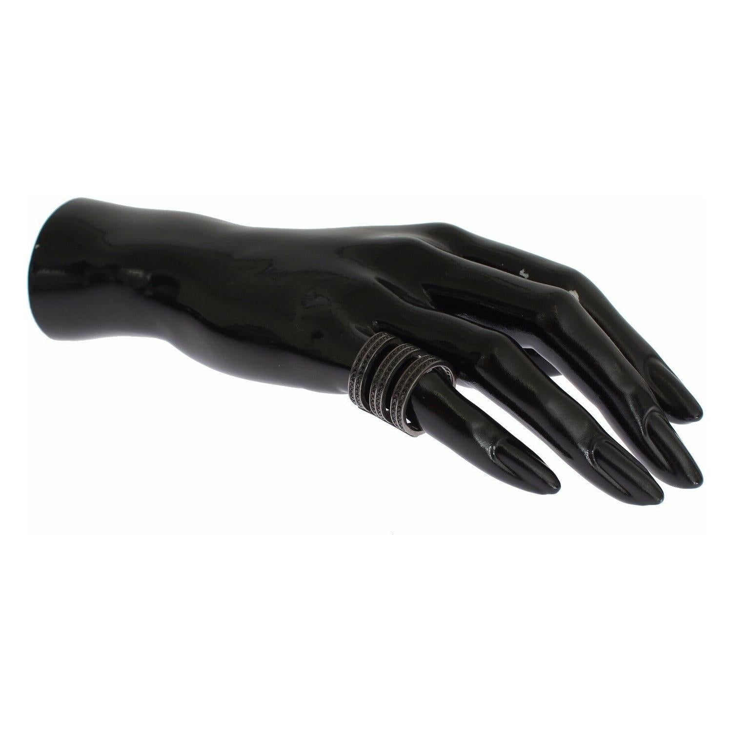 خاتم نيالايا الأنيق المصنوع من الفضة الإسترلينية والمرصّع بالكريستال الأسود