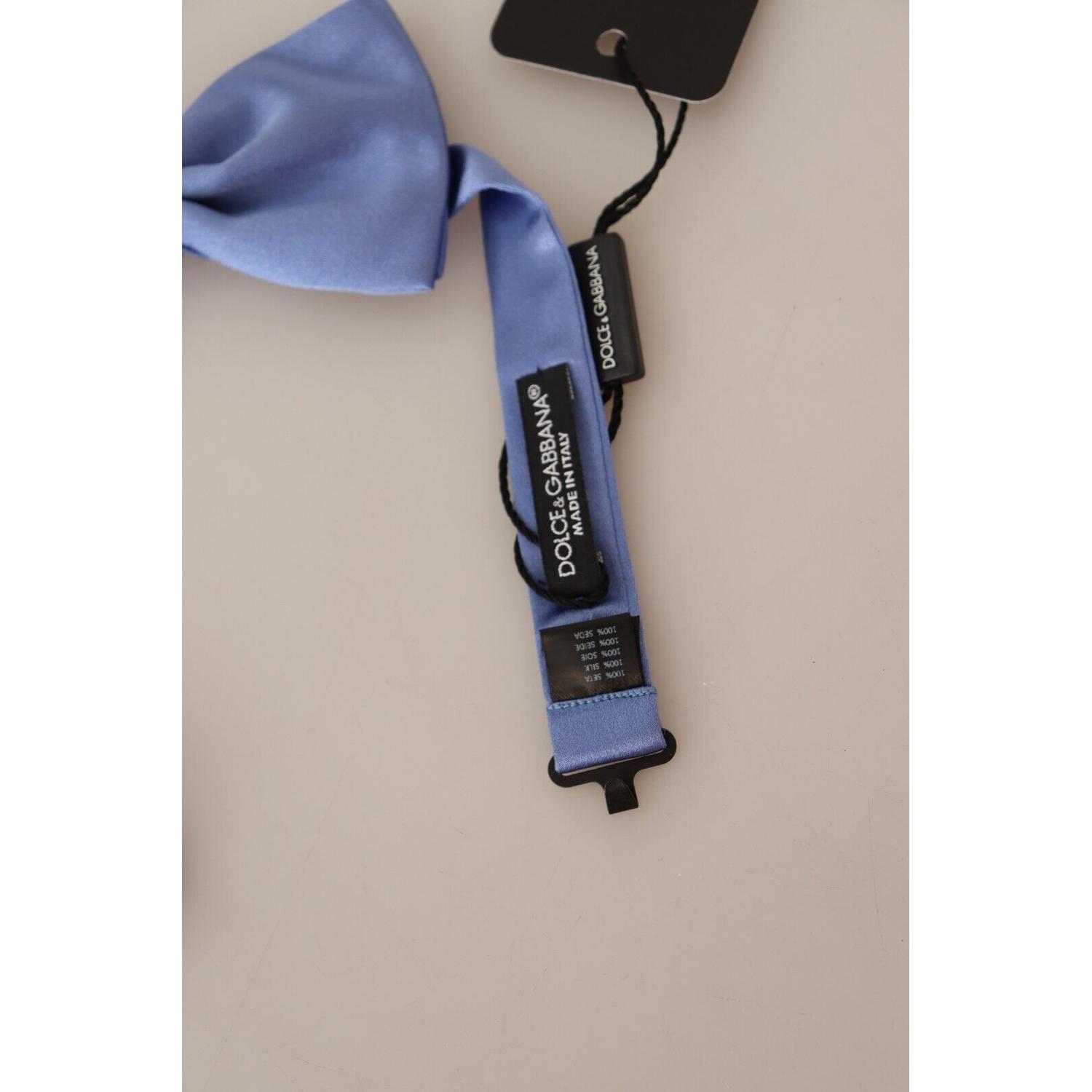 优雅的紫色丝绸领结