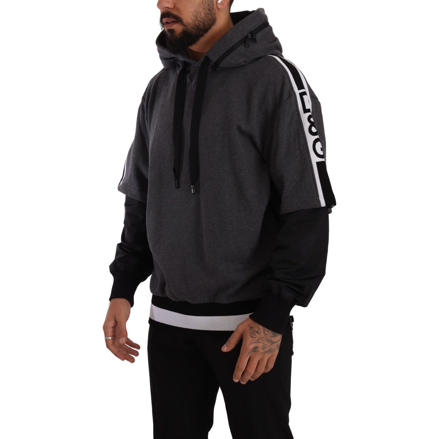 سويت شيرت دولتشي آند غابانا الأنيق ذو القلنسوة باللونين الأسود والرمادي