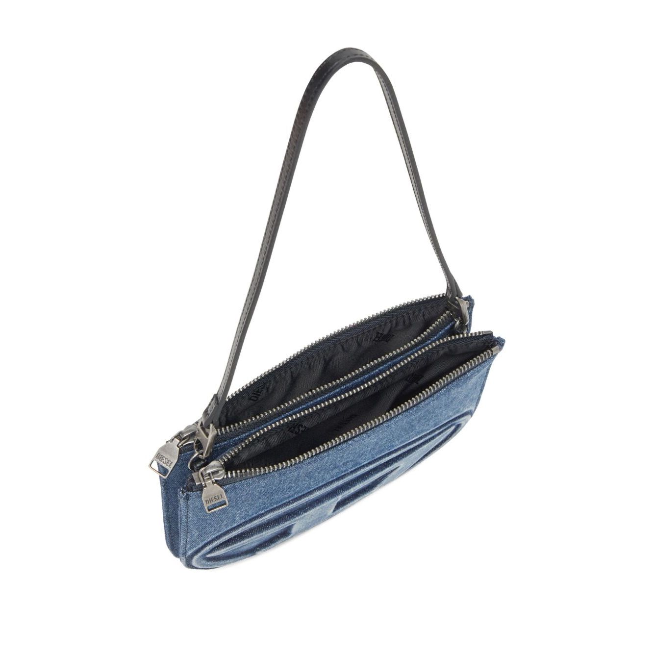 Front view with bag zipped and handles upright.