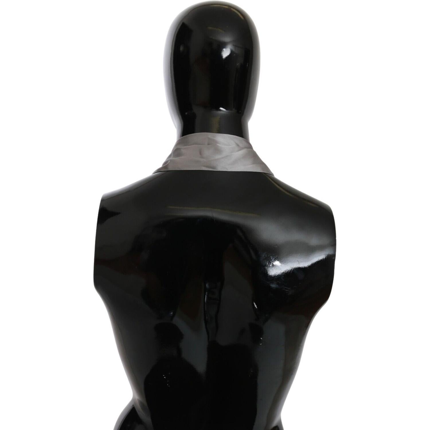 男士光滑银色真丝围巾