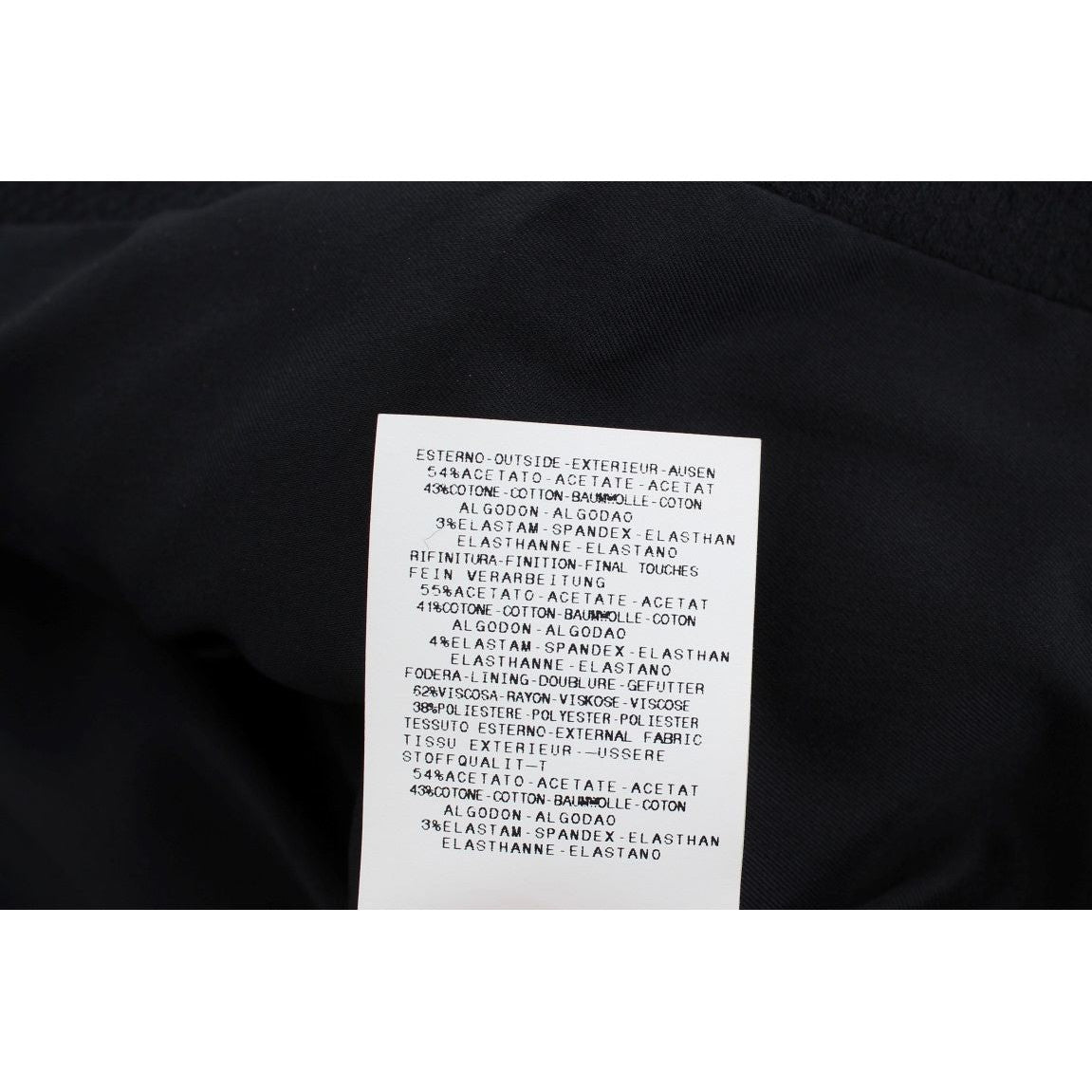 时尚黑色弹力西装外套，配金色纽扣细节