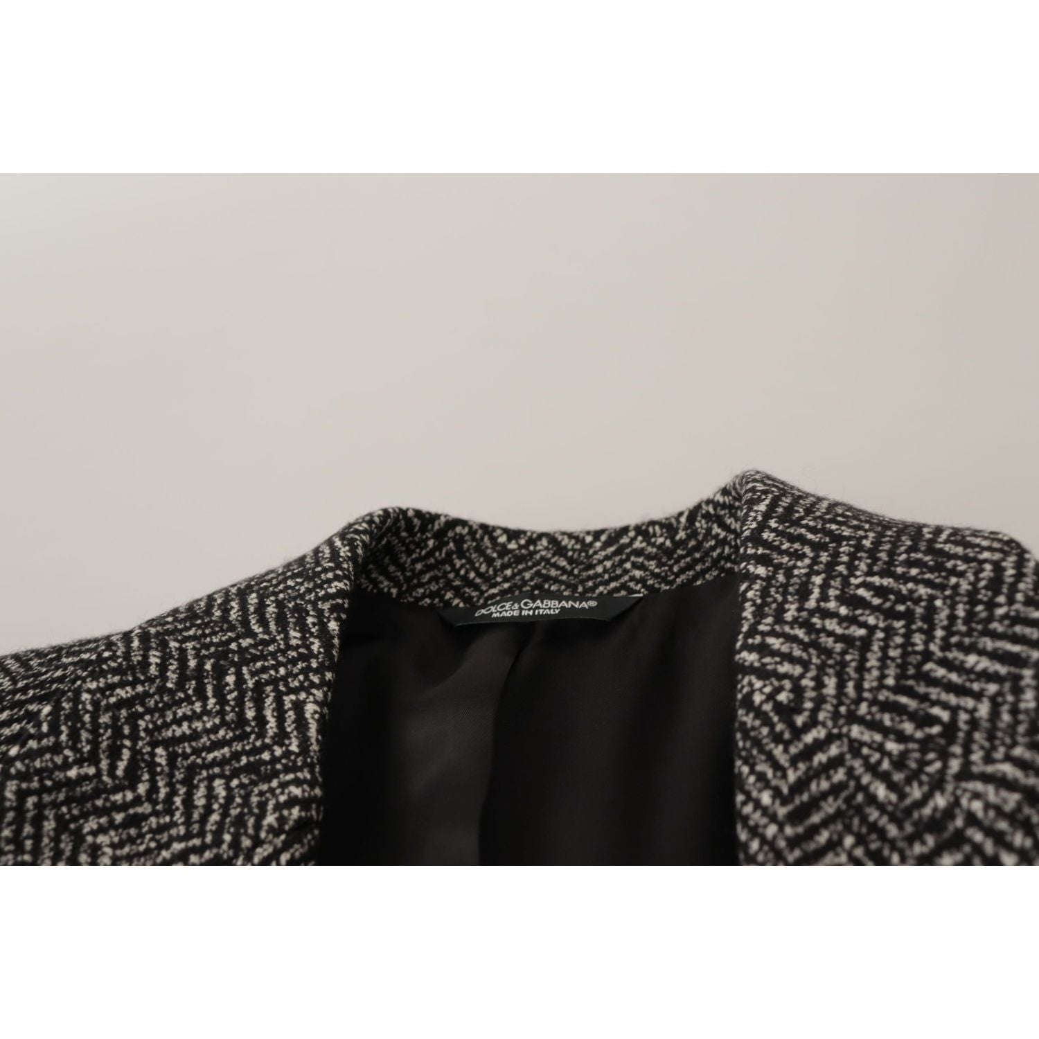 سترة بليزر رمادية رائعة بنقشة متعرجة من دولتشي آند غابانا