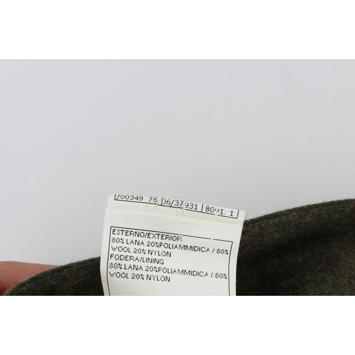 时尚绿色工装裤，轻松打造时尚风格