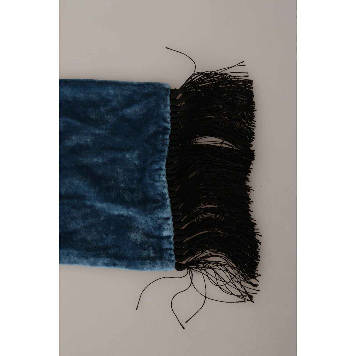 وشاح رجالي أنيق من الحرير باللون الأزرق الملكي من دولتشي آند غابانا