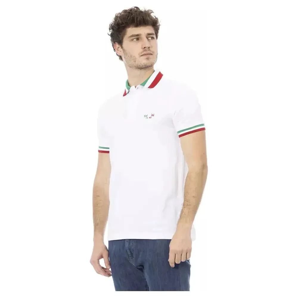 别致的三色领 Polo 衫