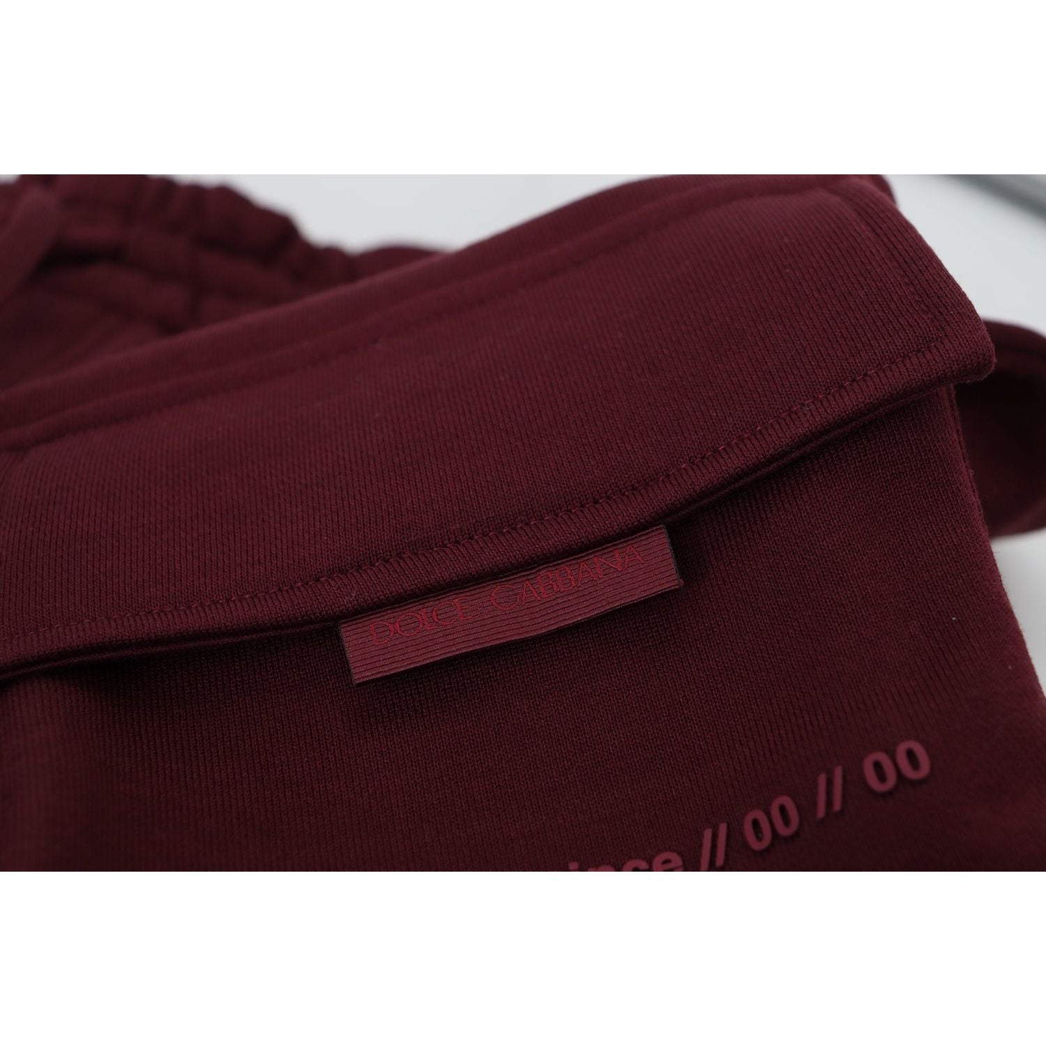 优雅栗色剪裁短裤