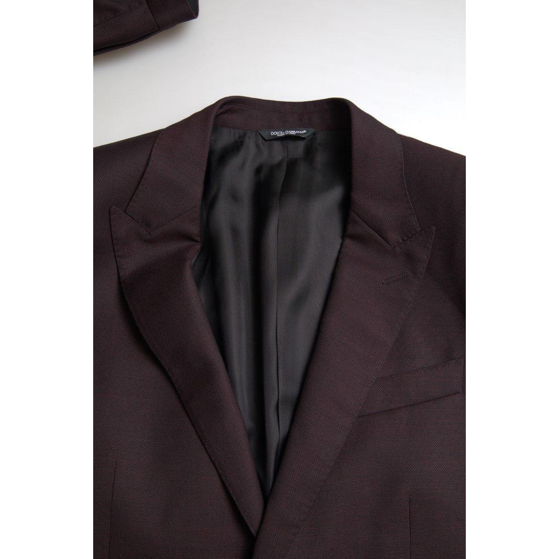 بدلة دولتشي آند غابانا مارون مارتيني بقصّة Slim Fit من قطعتين