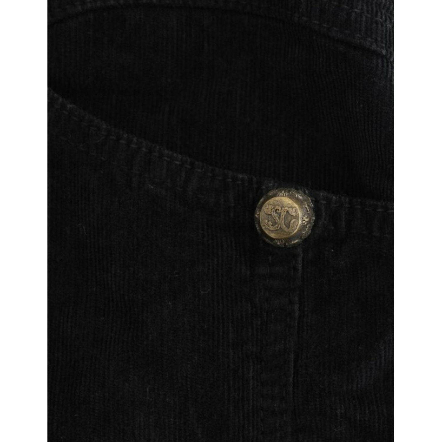 优雅黑色铅笔裙，彰显精致风格