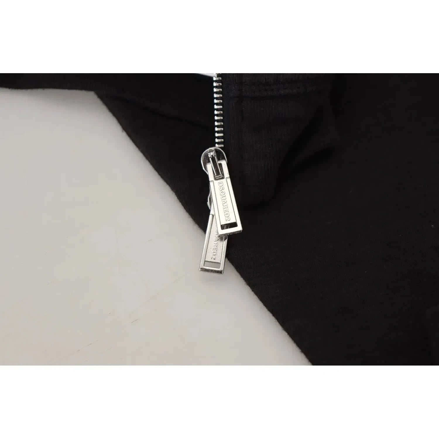 黑色缀饰全拉链连帽毛衣