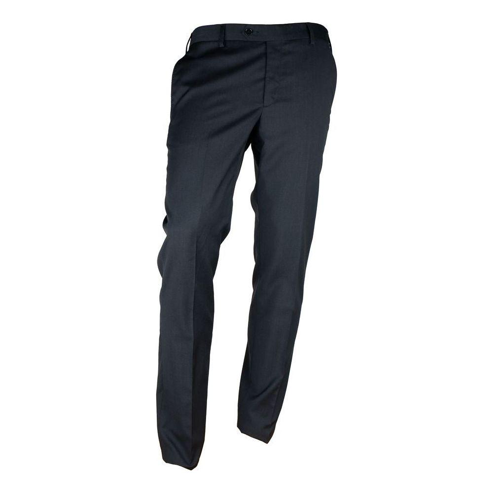 بدلة رجالية من الصوف الأسود مصنوعة في إيطاليا