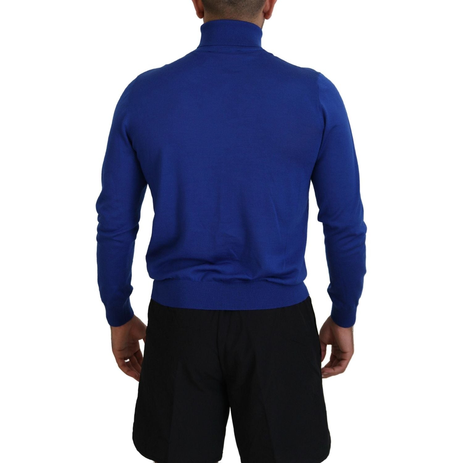 蓝色徽标印花长袖高领毛衣