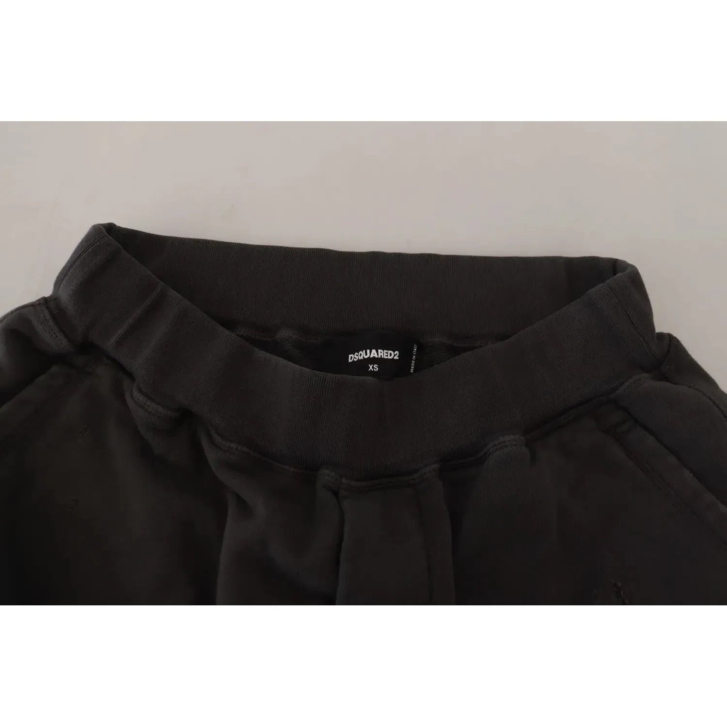 شورت قصير من القطن الأسود بقصة مدببة متوسطة الخصر من Dsquared²