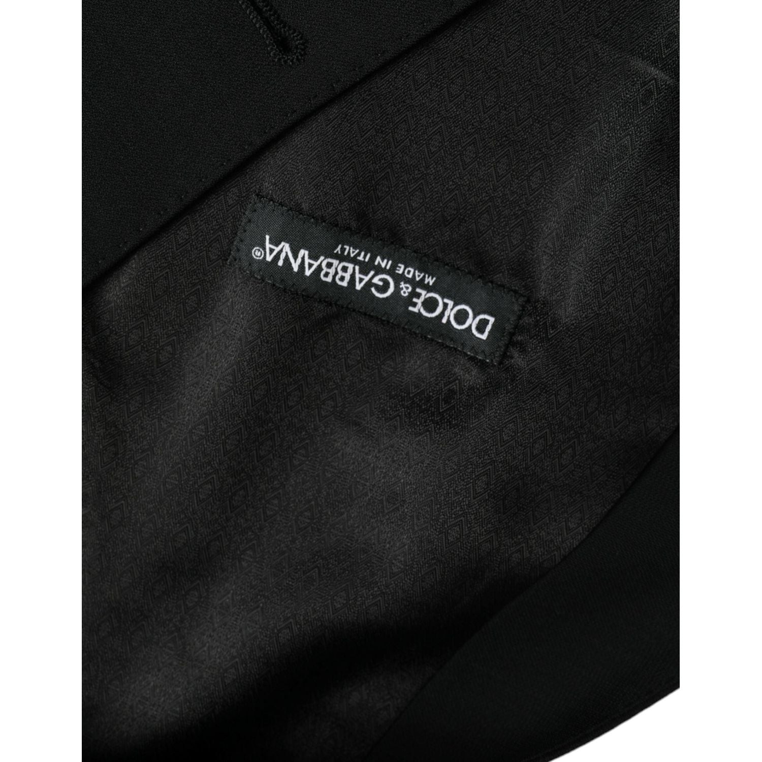 فستان وصدرية من الصوف الأسود من دولتشي آند غابانا