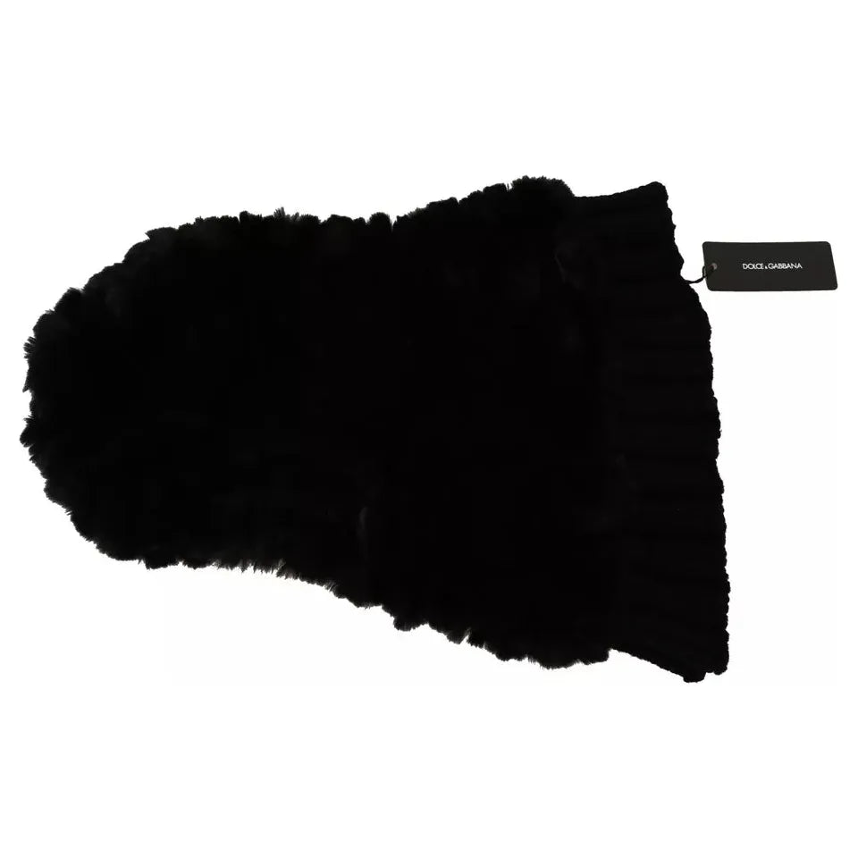 وشاح من فرو الثعلب الفضي الأسود من دولتشي آند غابانا بغطاء رأس من الكشمير