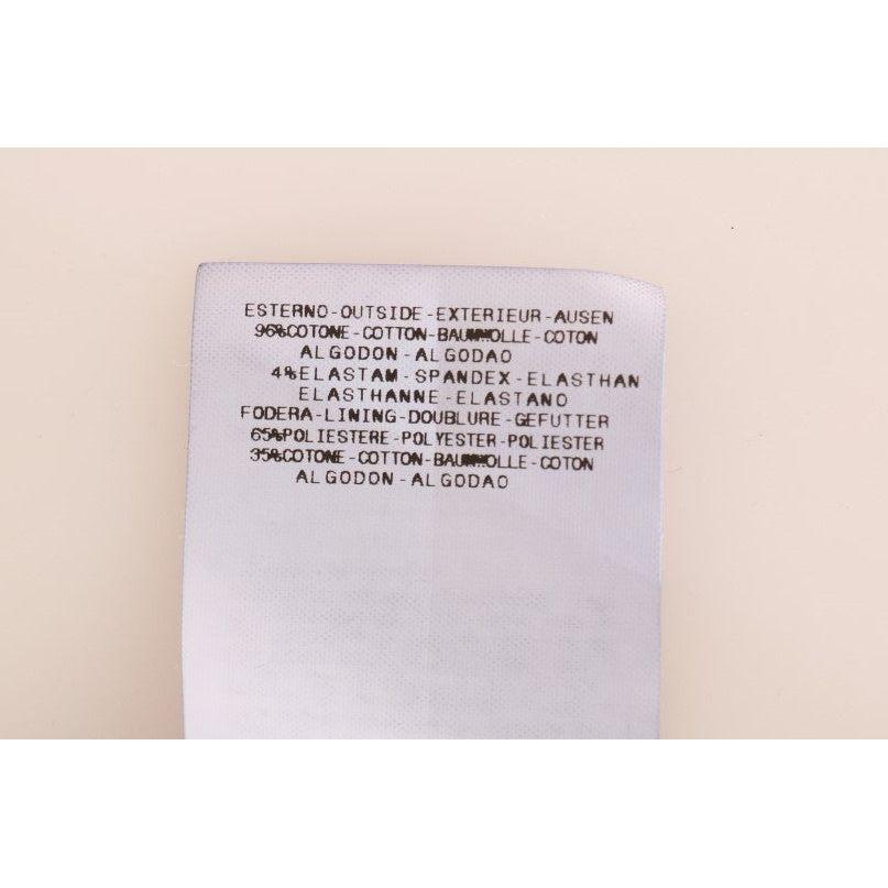 别致的紫色灯芯绒喇叭裤