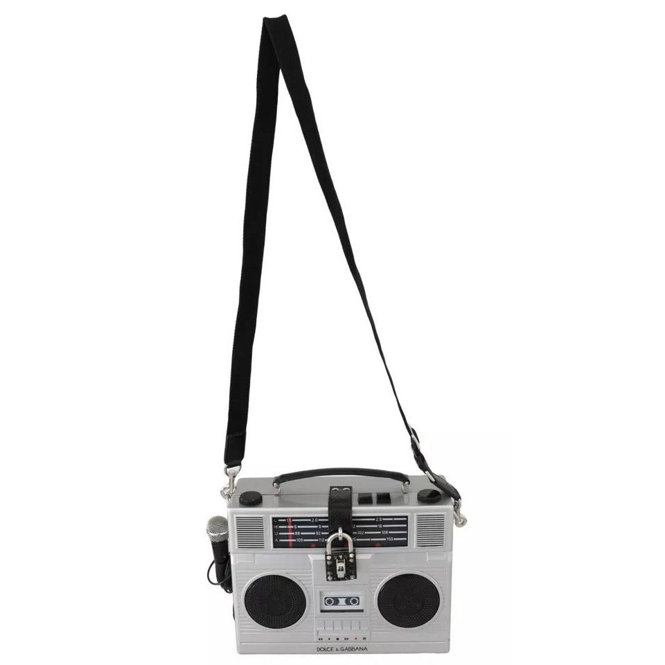 Front view with bag zipped and handles upright.