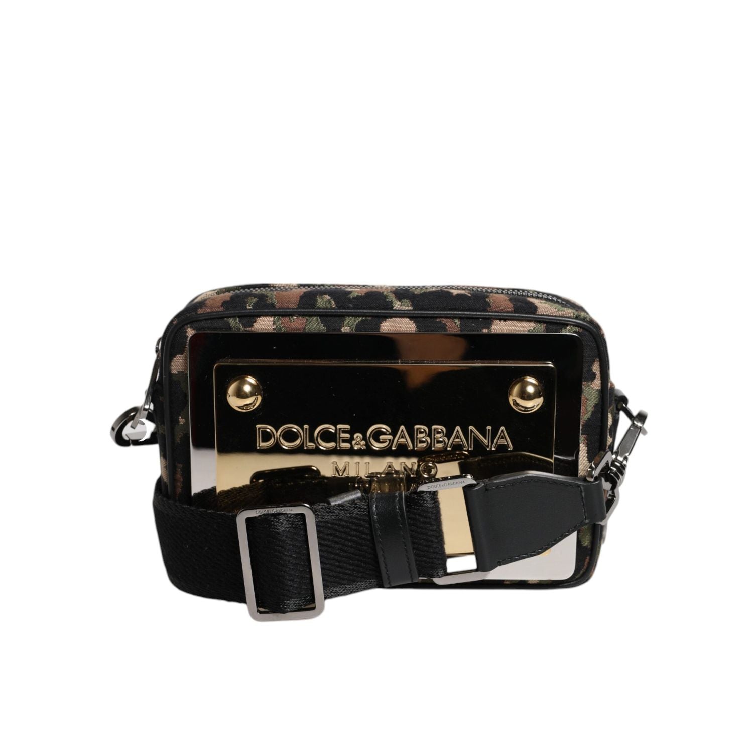 Front view with bag zipped and handles upright.
