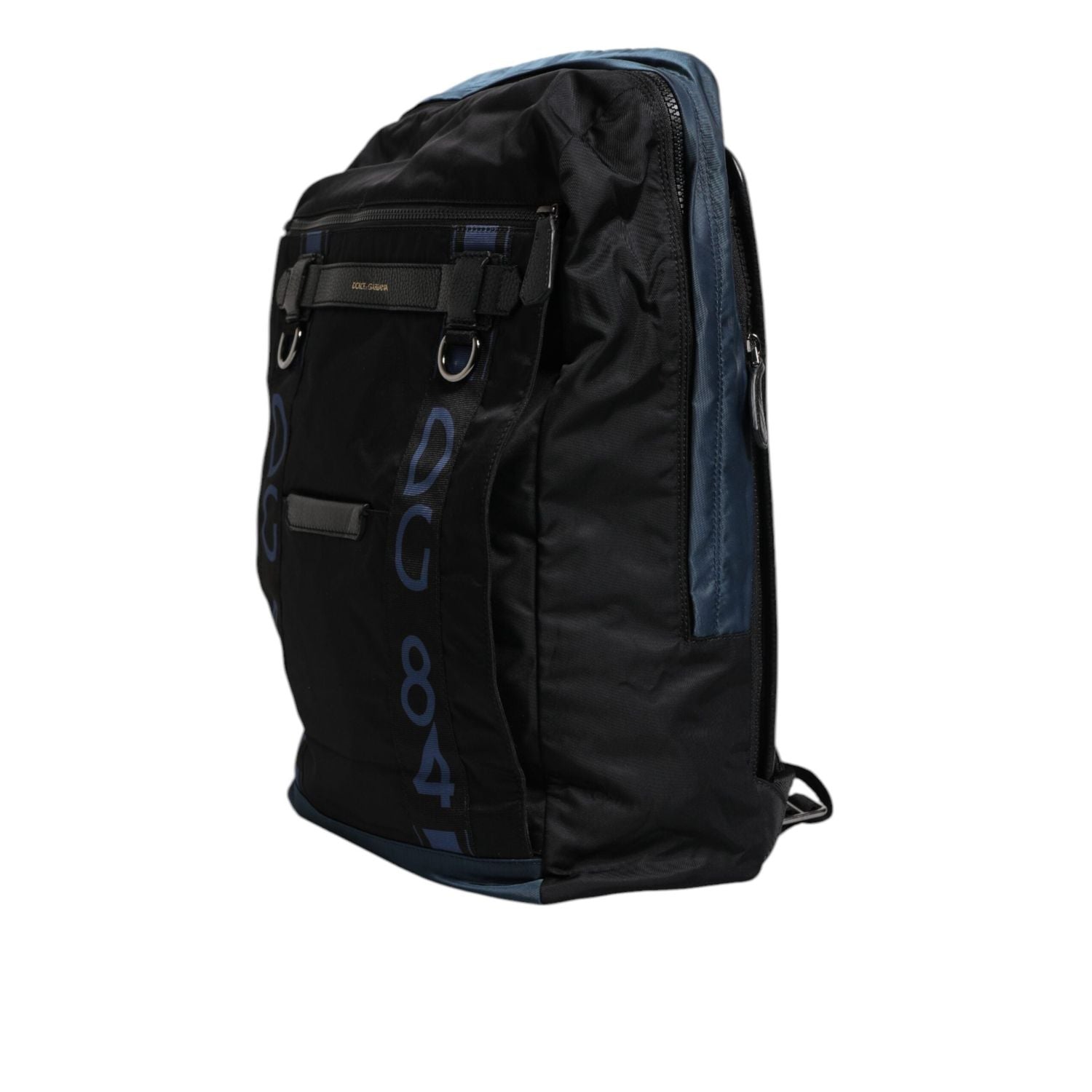 Front view with bag zipped and handles upright.