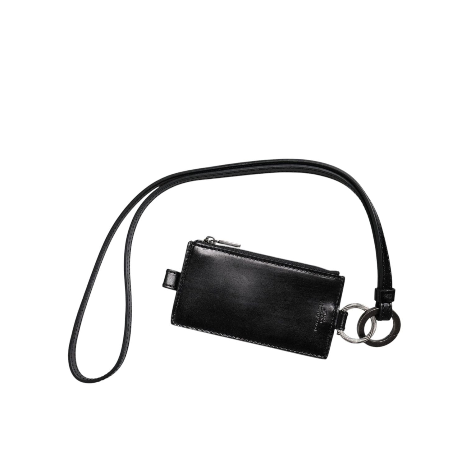 Front view with bag zipped and handles upright.