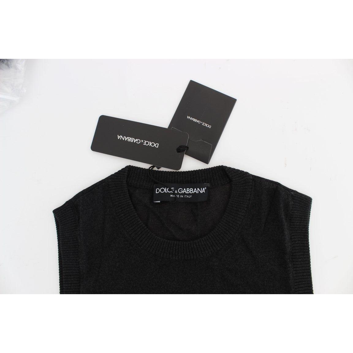 优雅黑色无袖套头背心