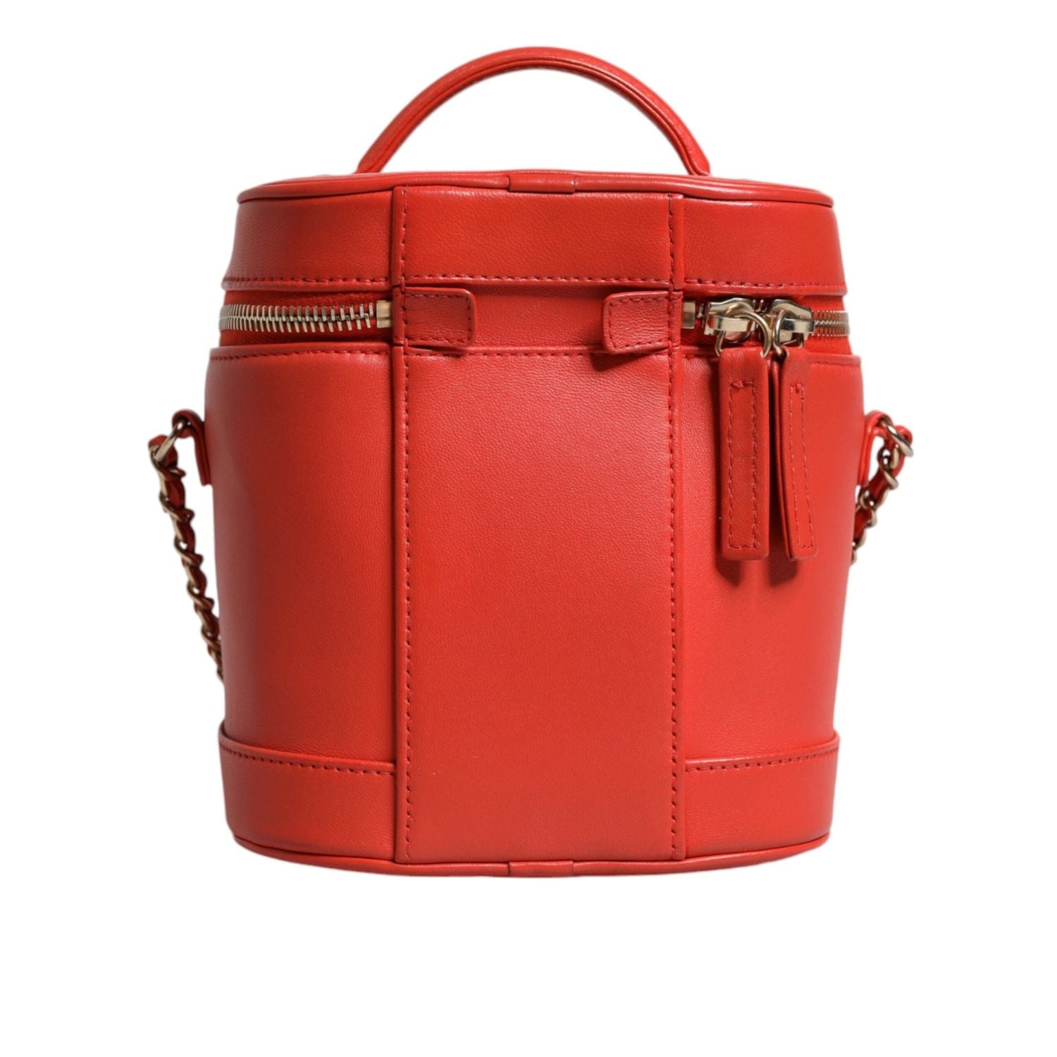 Front view with bag zipped and handles upright.