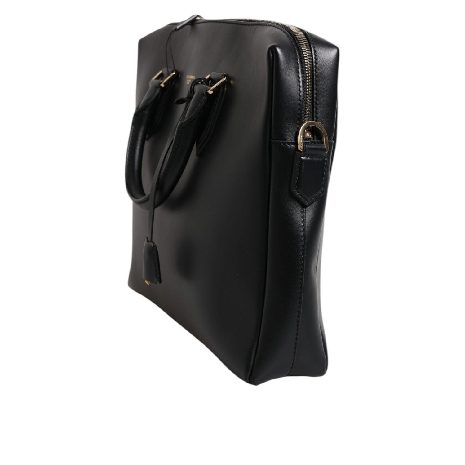Front view with bag zipped and handles upright.