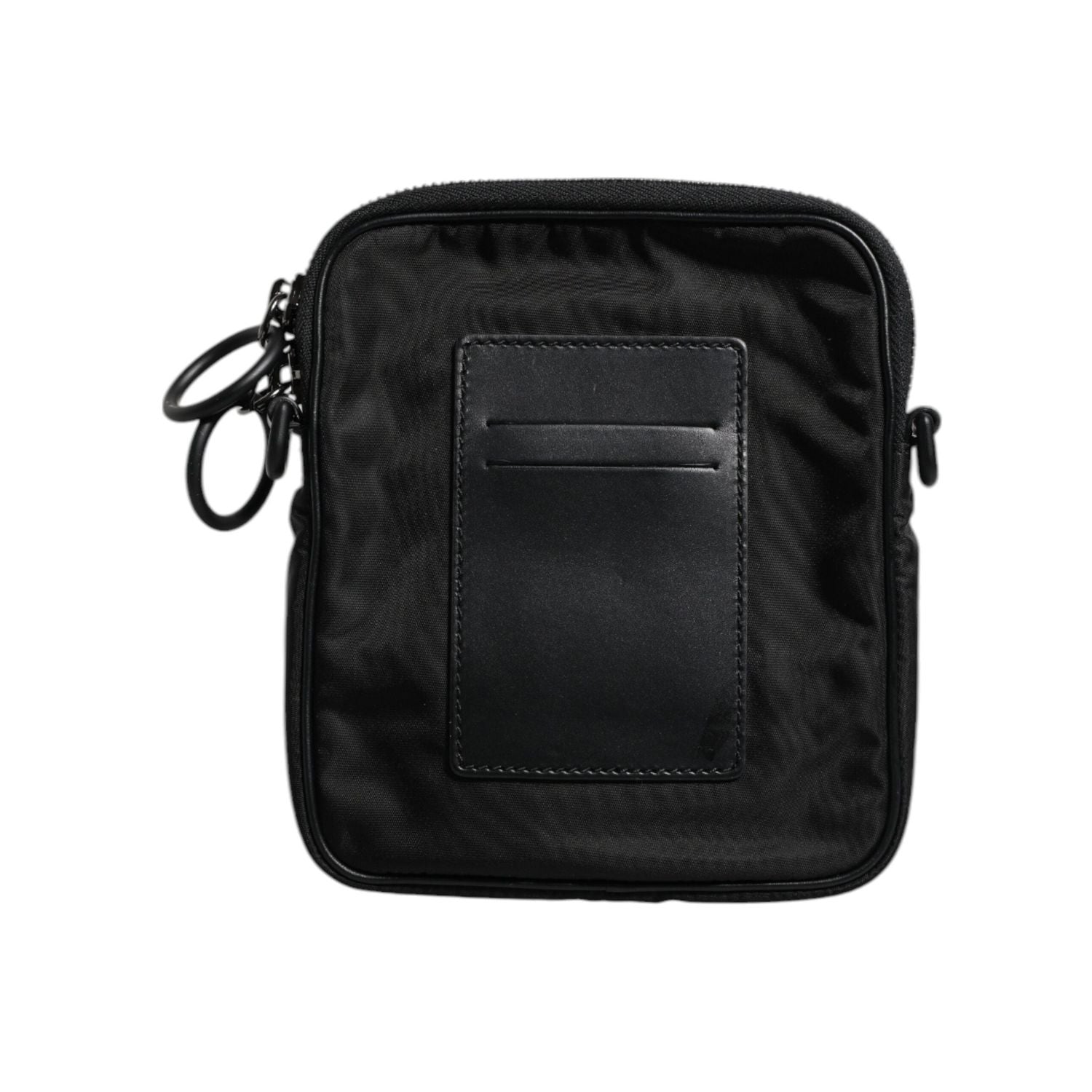 Front view with bag zipped and handles upright.