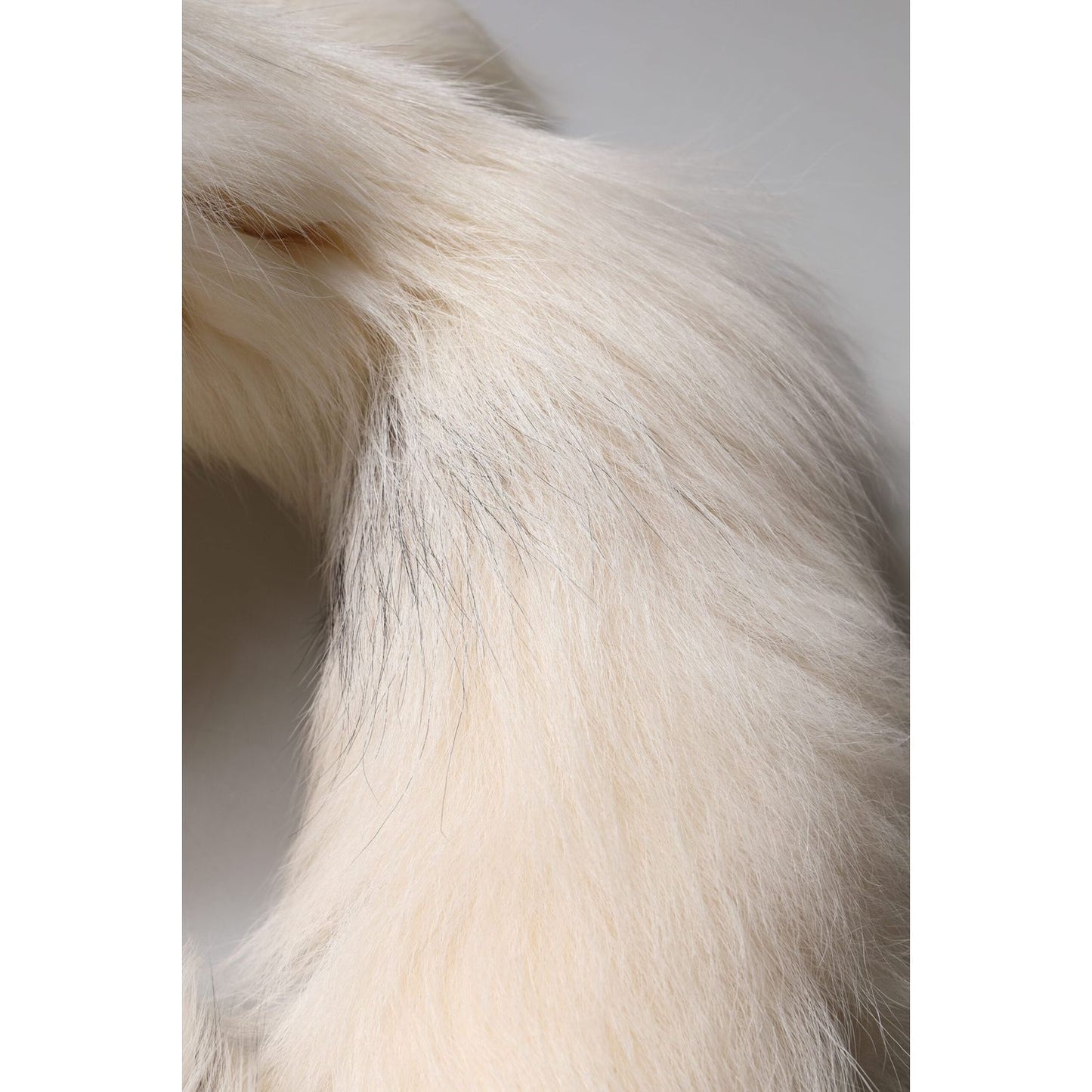 Dolce & Gabbana White Fox Fur Neck Wrap Warmer Winter Scarf MS7122