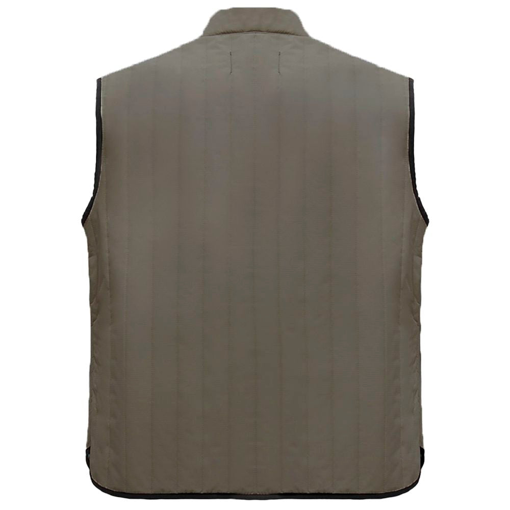 Front view with bag zipped and handles upright.
