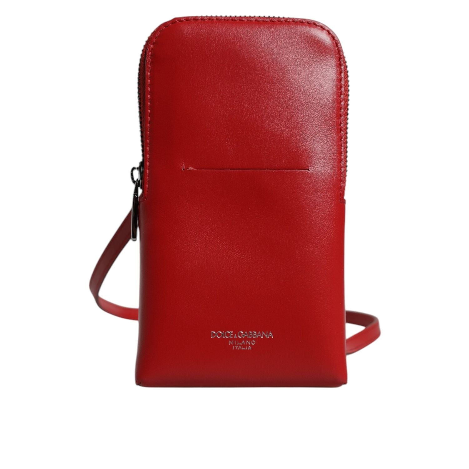 Front view with bag zipped and handles upright.