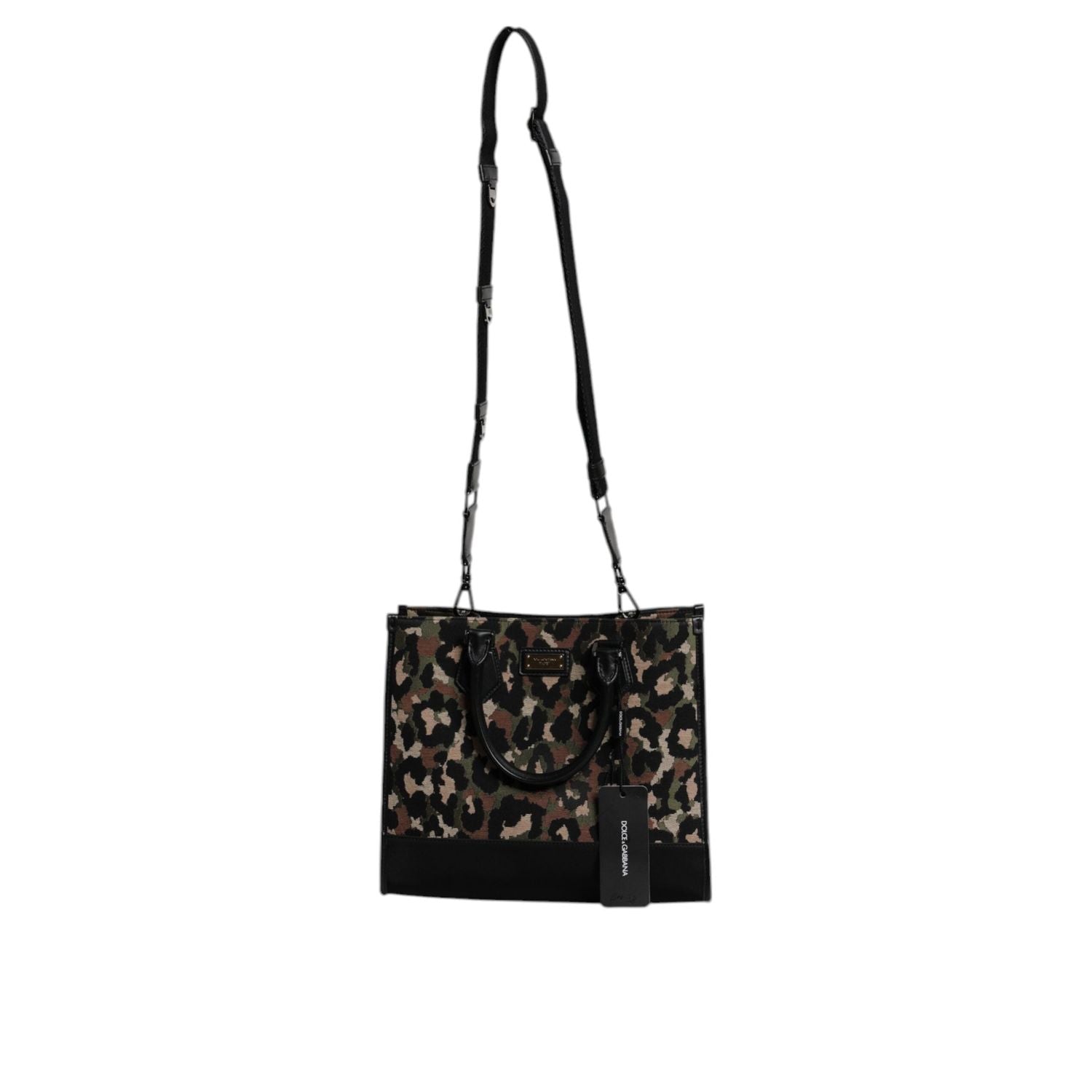 Front view with bag zipped and handles upright.