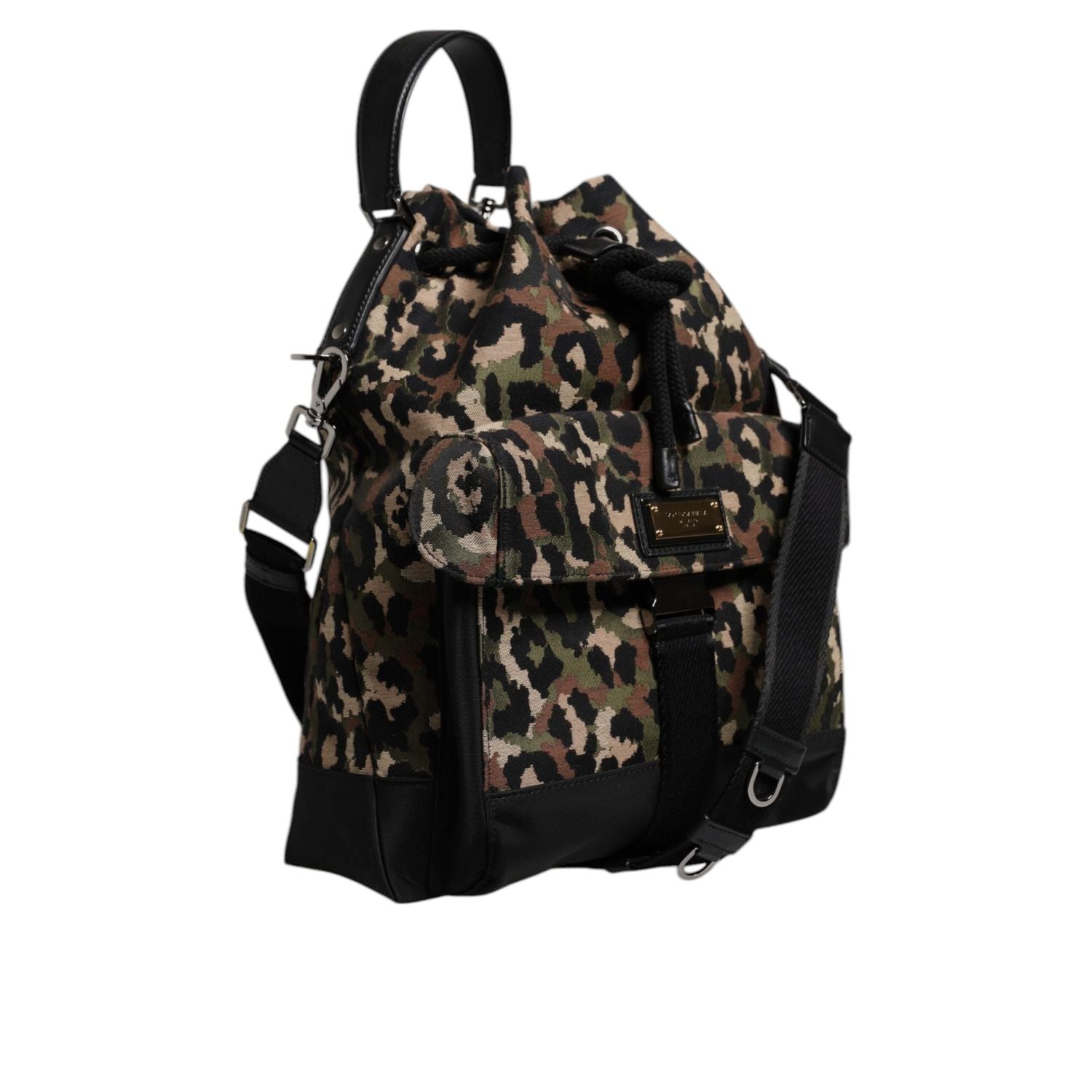 Front view with bag zipped and handles upright.