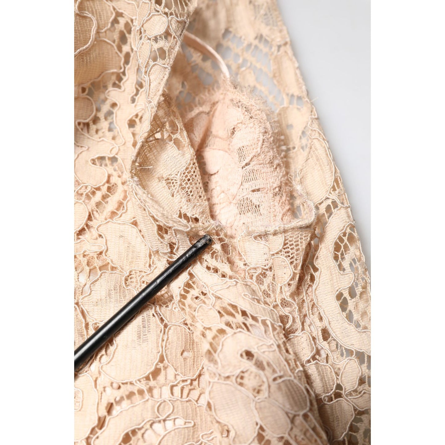 Dolce & Gabbana Beige Floral Lace Sleeveless Sheath Dress