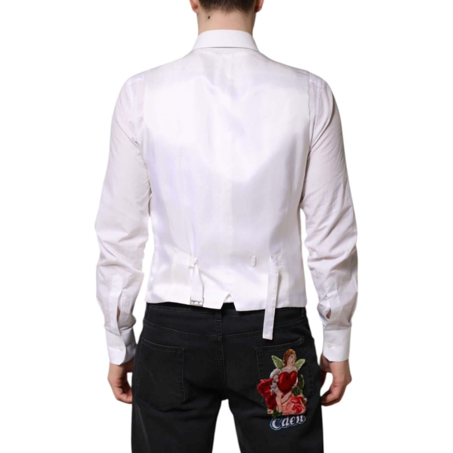 Front view with bag zipped and handles upright.