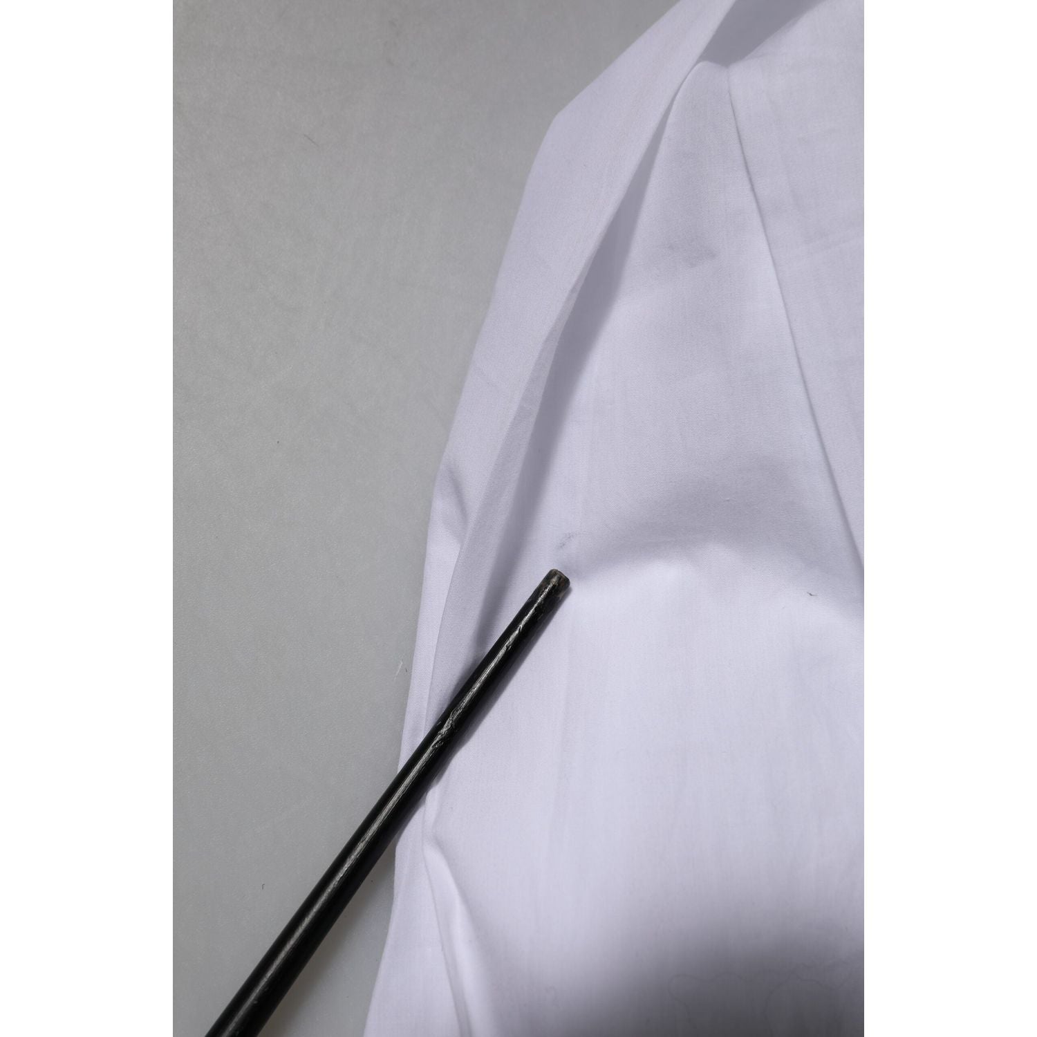 Front view with bag zipped and handles upright.