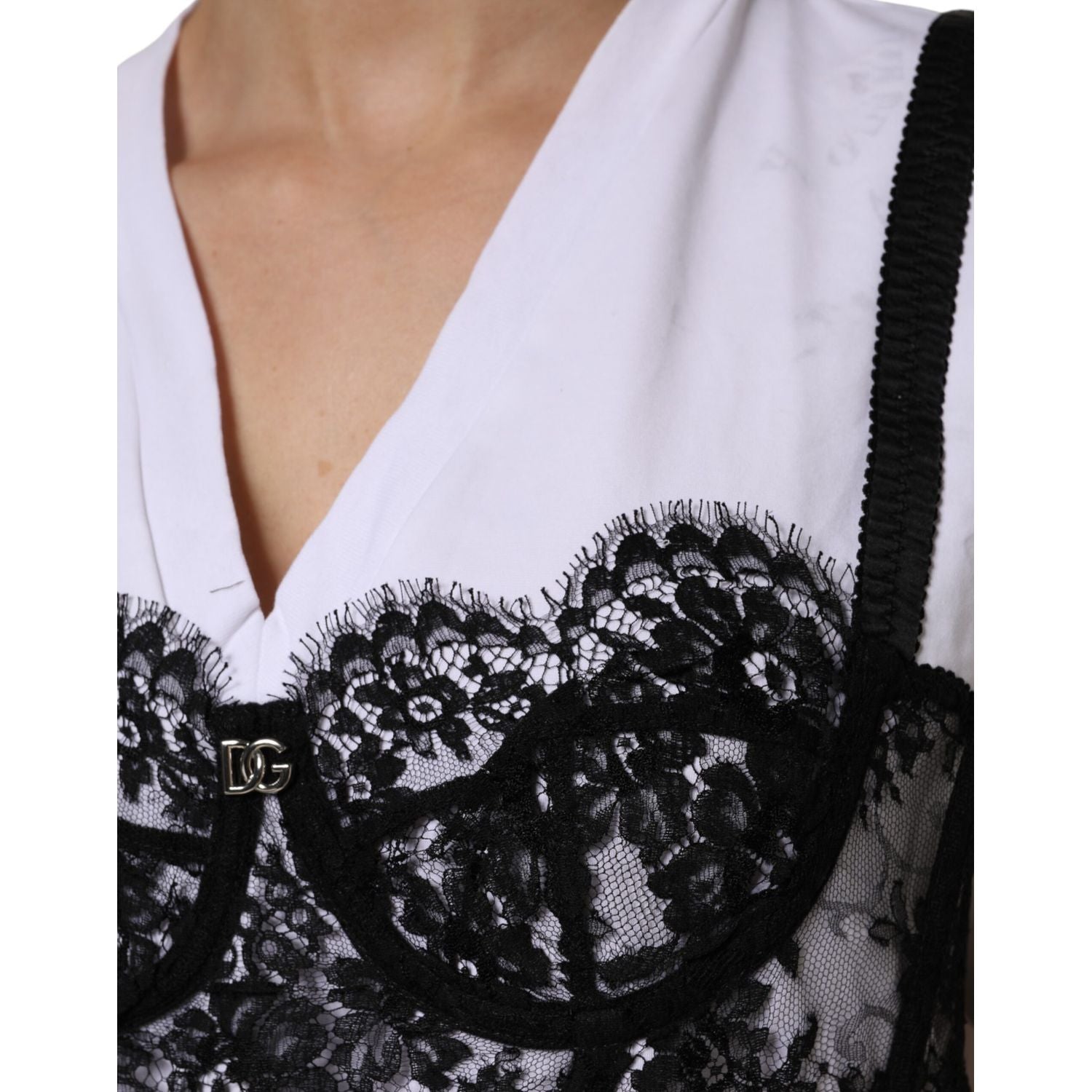 Dolce & Gabbana White Lace Cotton V-Neck Short Sleeves Top