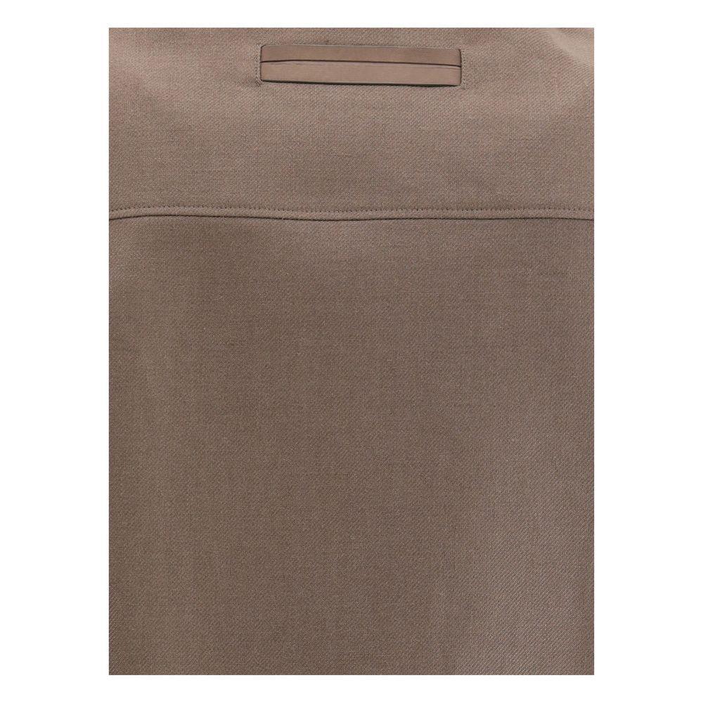 Front view with bag zipped and handles upright.