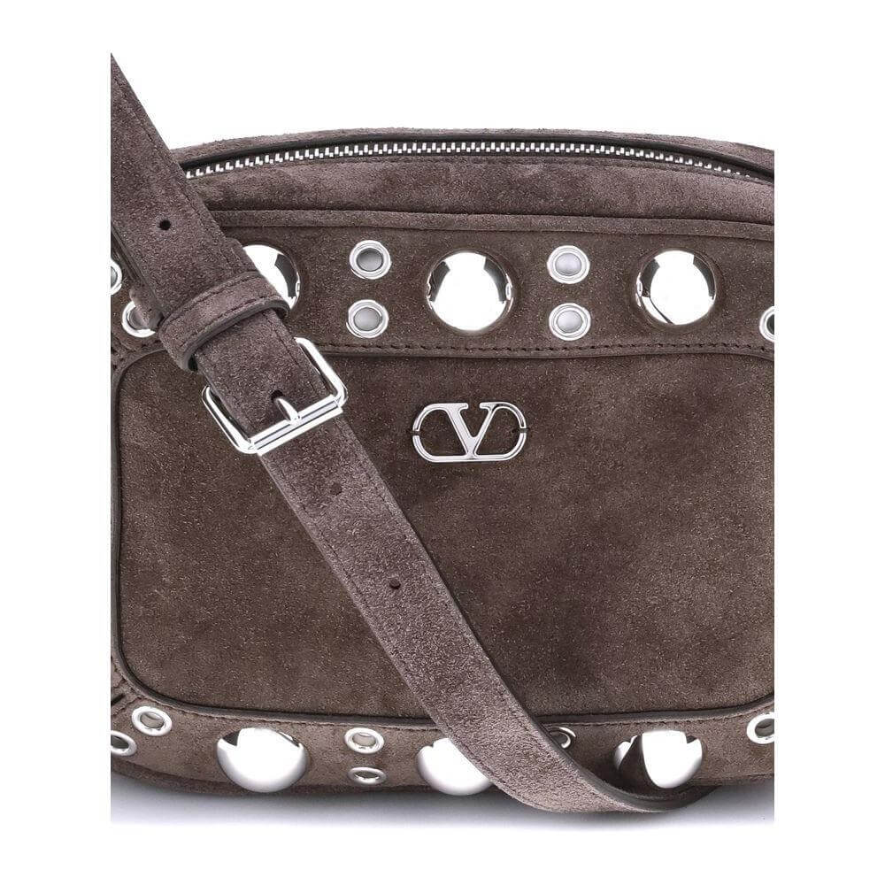 Front view with bag zipped and handles upright.
