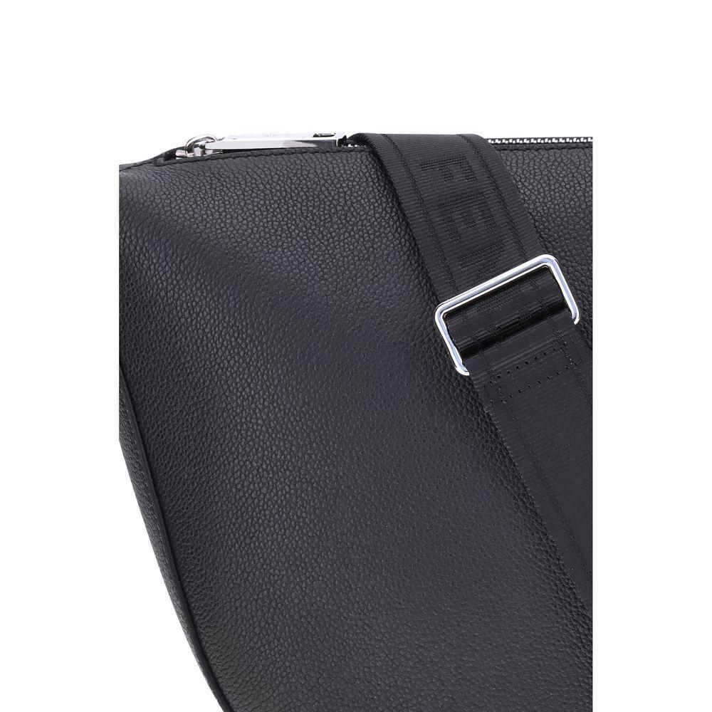 Front view with bag zipped and handles upright.