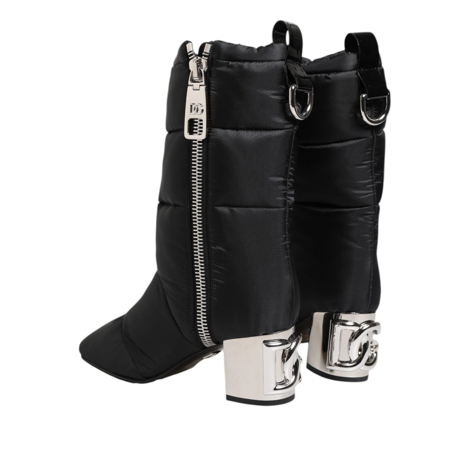 Front view with bag zipped and handles upright.