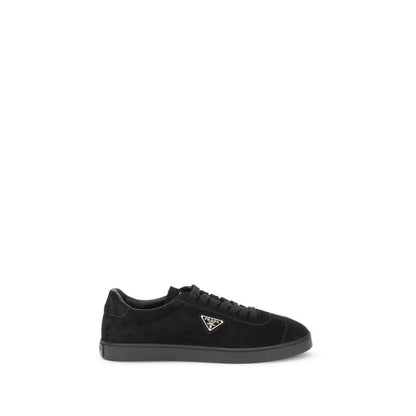 Prada Black Calf Leather Bos Taurus Low Top Sneakers with rubber sole and logo plaque, stylish and comfortable footwear for AW25 season.