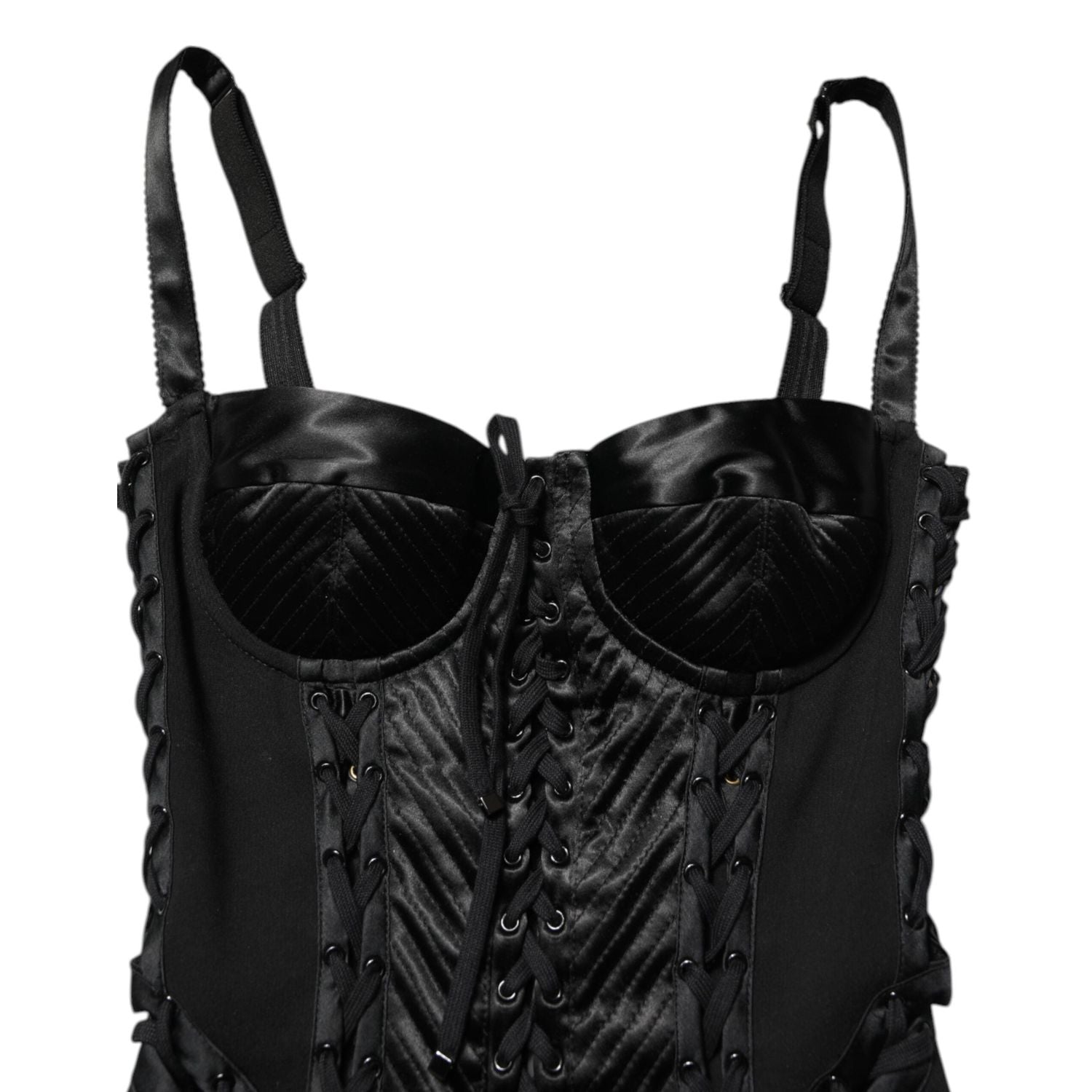 Front view with bag zipped and handles upright.
