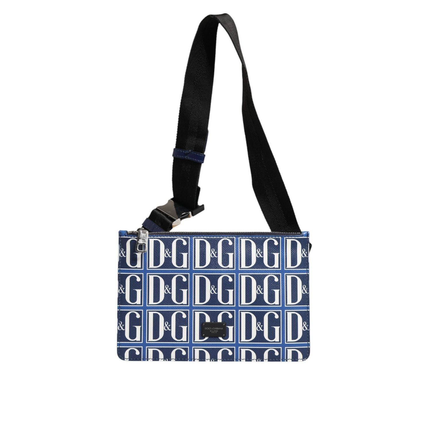Front view with bag zipped and handles upright.